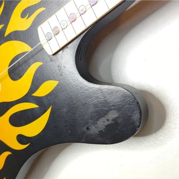 TinkerTar Flame Guitar - Picture 5 of 13